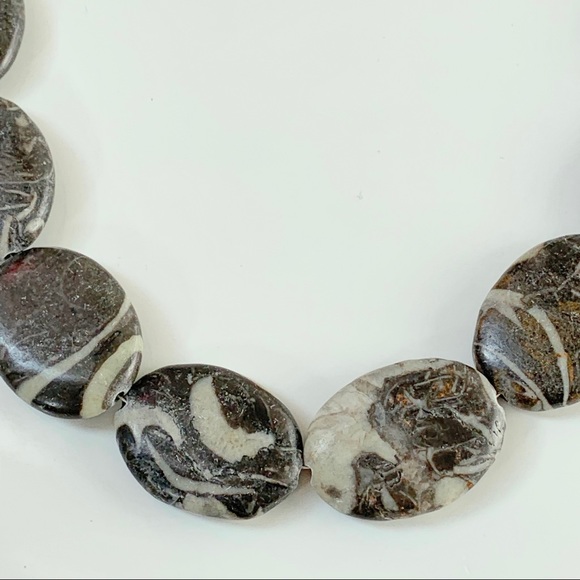 Charcoal Zebra Marble gemstone necklace - Picture 3 of 4